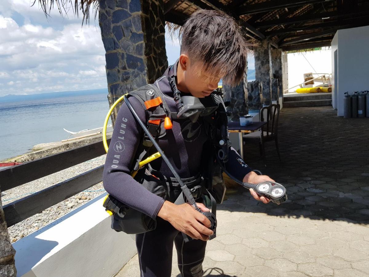 Blue Ribbon Dive Resort Mabini  Exterior photo